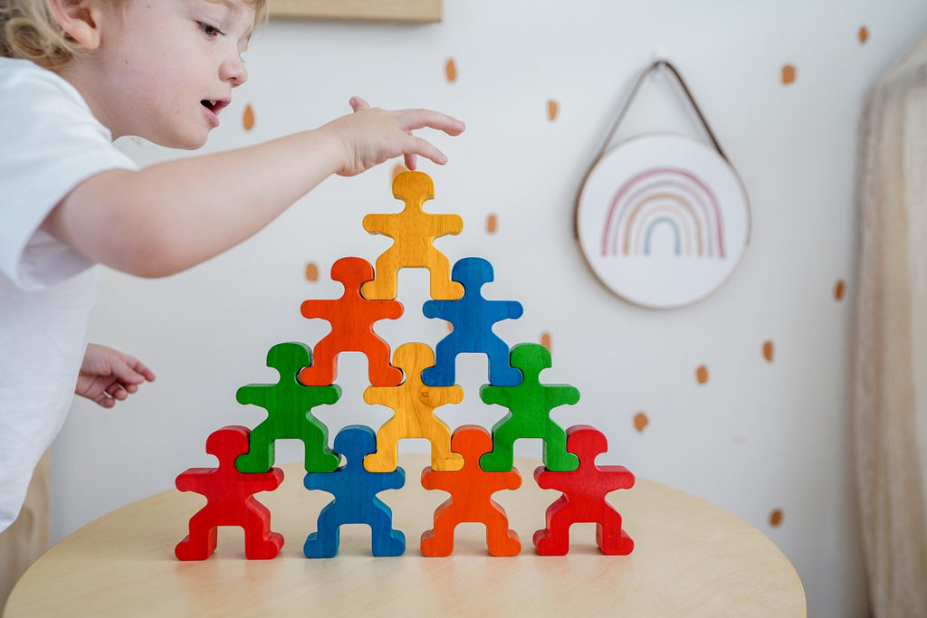 Q Toys | Rainbow Balancing People