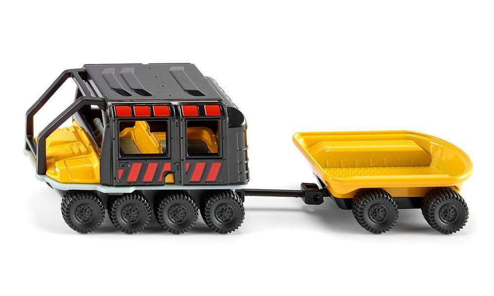 SIKU |1679  | Argo  Avenger with Trailer