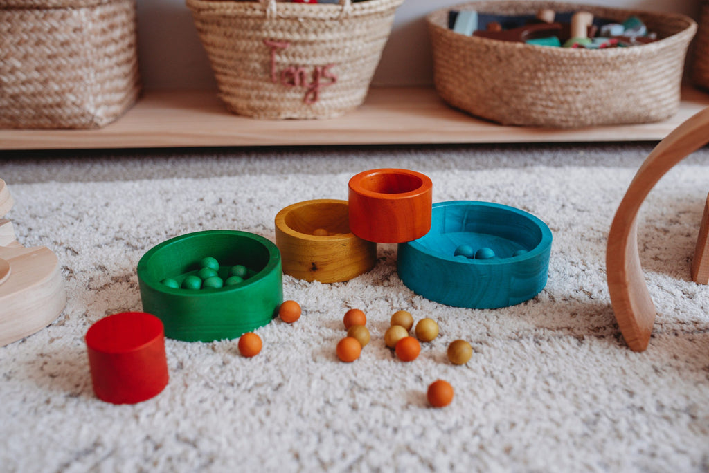 Q Toys | Rainbow Nesting Bowls