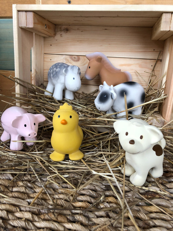 Tikiri Natural Rubber Teether | Farm | Horse