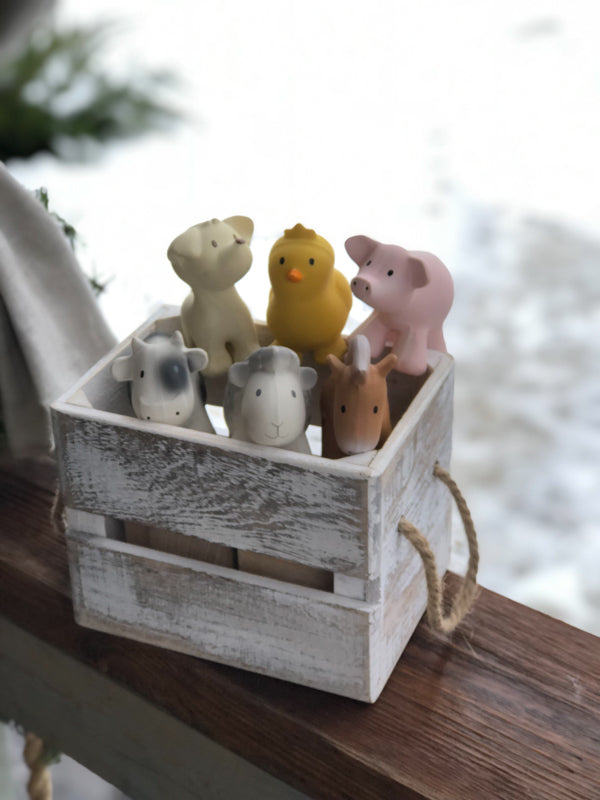 Tikiri Natural Rubber Teether | Farm | Horse