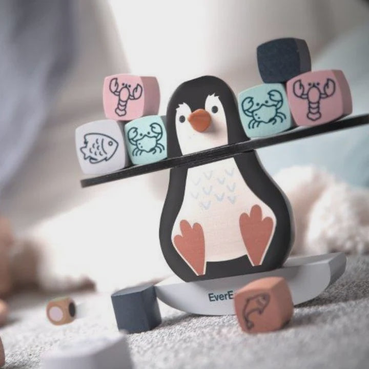 Everearth | Penguin Balancing Game
